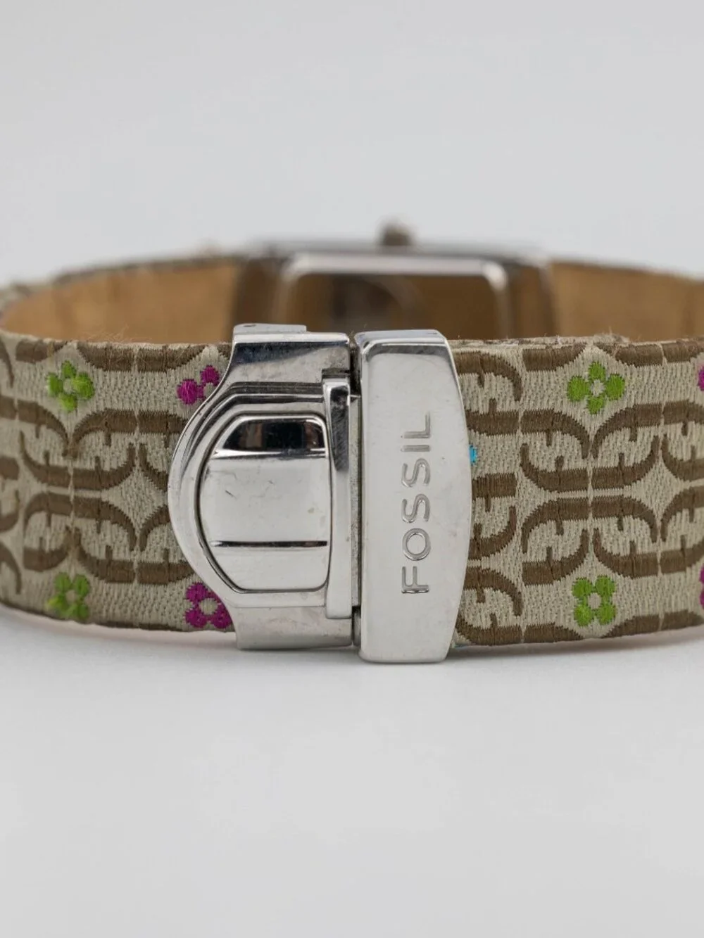 Fossil F2 SI2009 Floral Monogram Cuff Watch Quartz Analog Women’s Fresh Battery